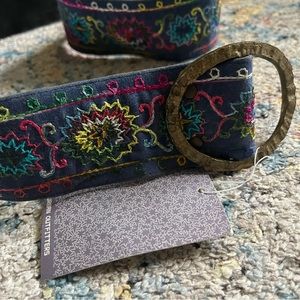 Vintage Y2K Urban Outfitters Embroidered Belt (NEW WITH TAG)